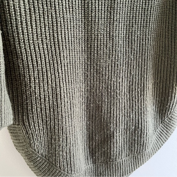 89th + MADISON sweater - Picture 5 of 9